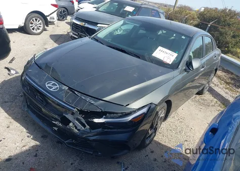 2025 Hyundai Elantra Limited z USA, uszkodzony, nr VIN KMHLP4DG9SU956382